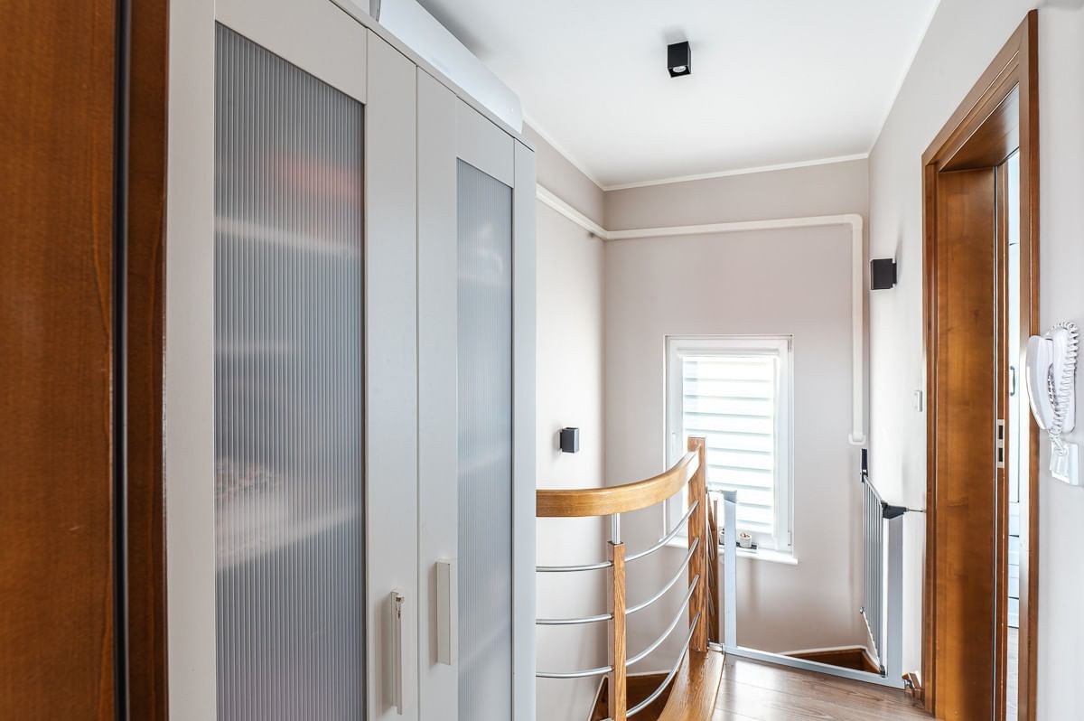 Mieszkanie 4 pokojowe na Sprzedaż