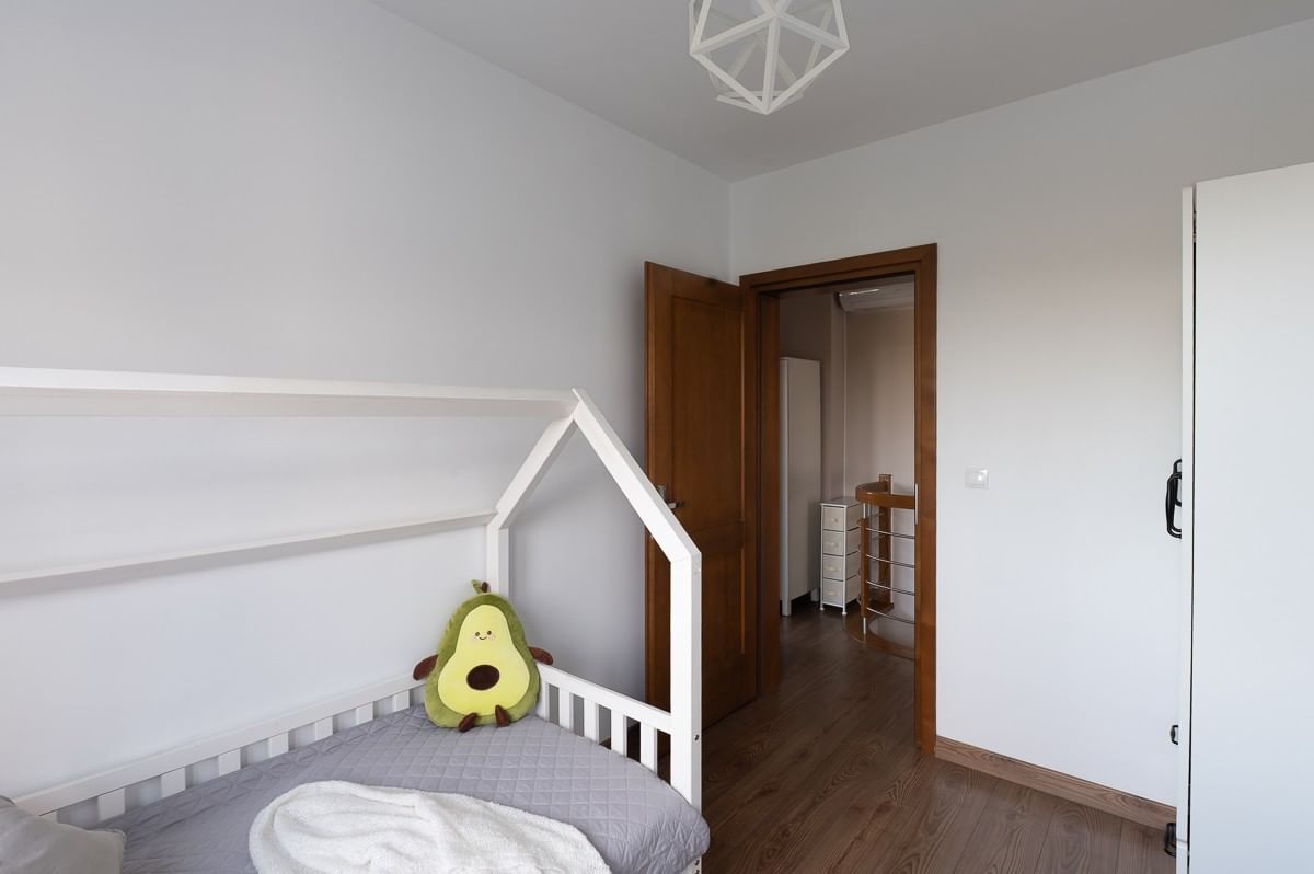 Mieszkanie 4 pokojowe na Sprzedaż