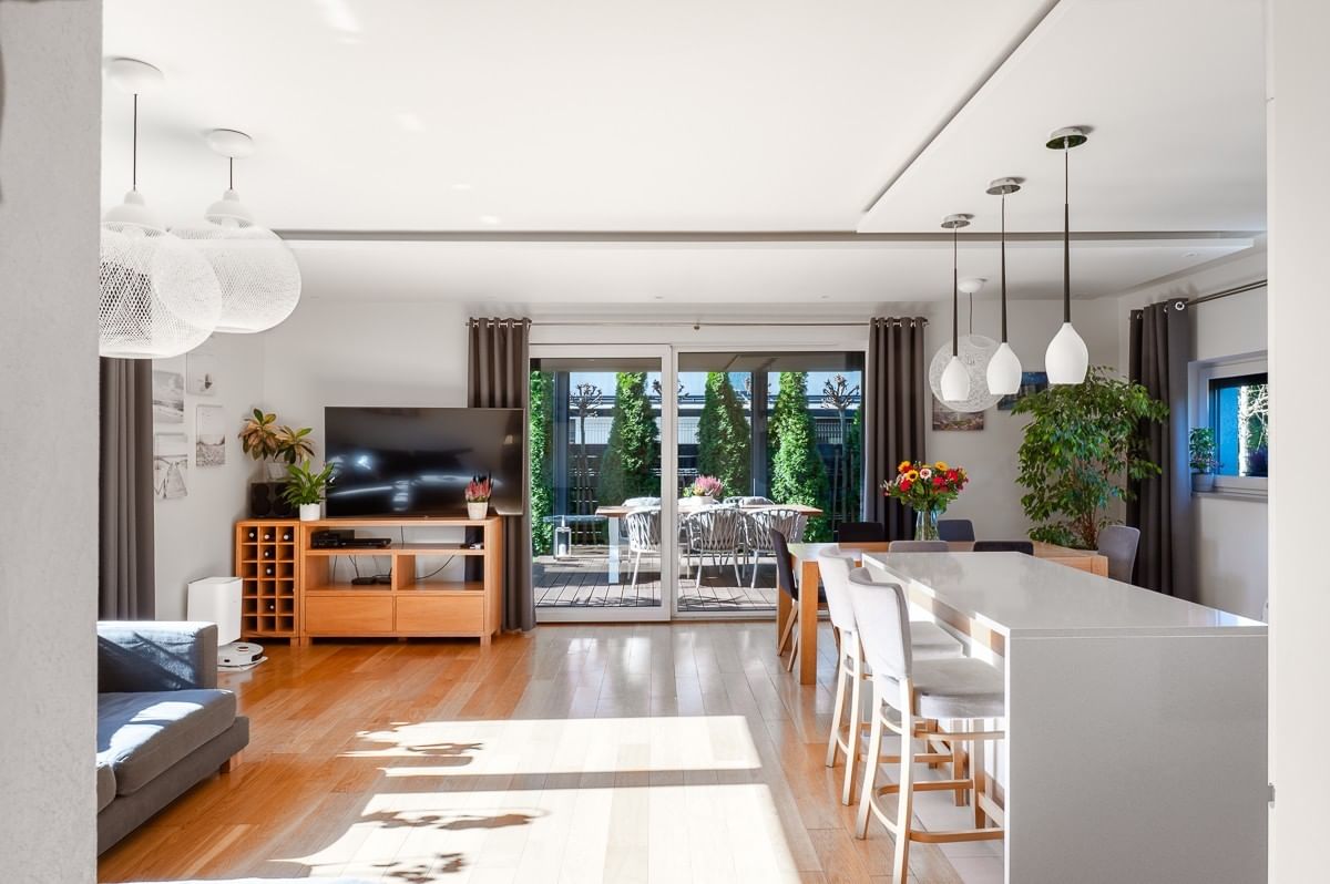 Dom 5 pokojowe na Sprzedaż