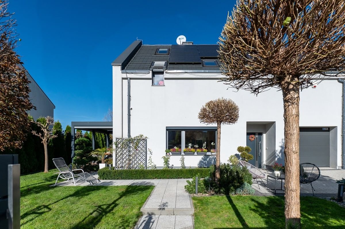 Dom 5 pokojowe na Sprzedaż