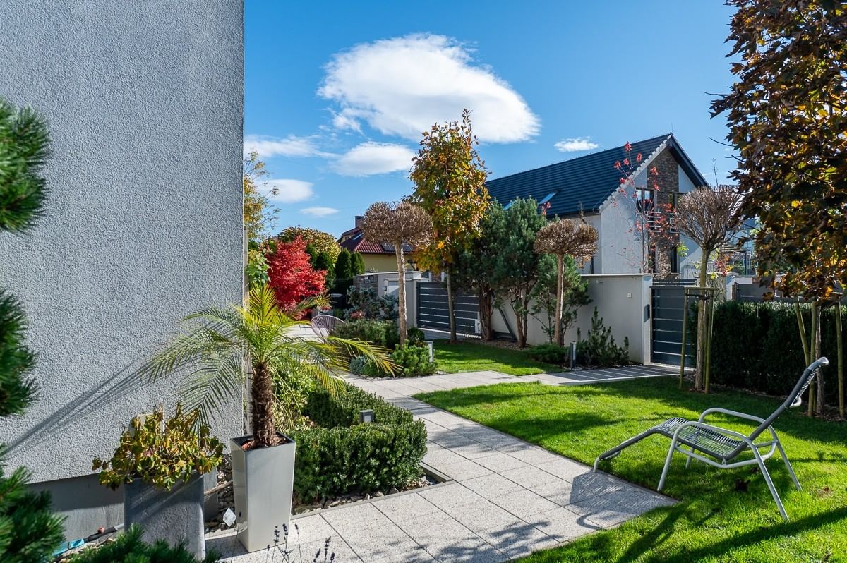 Dom 5 pokojowe na Sprzedaż