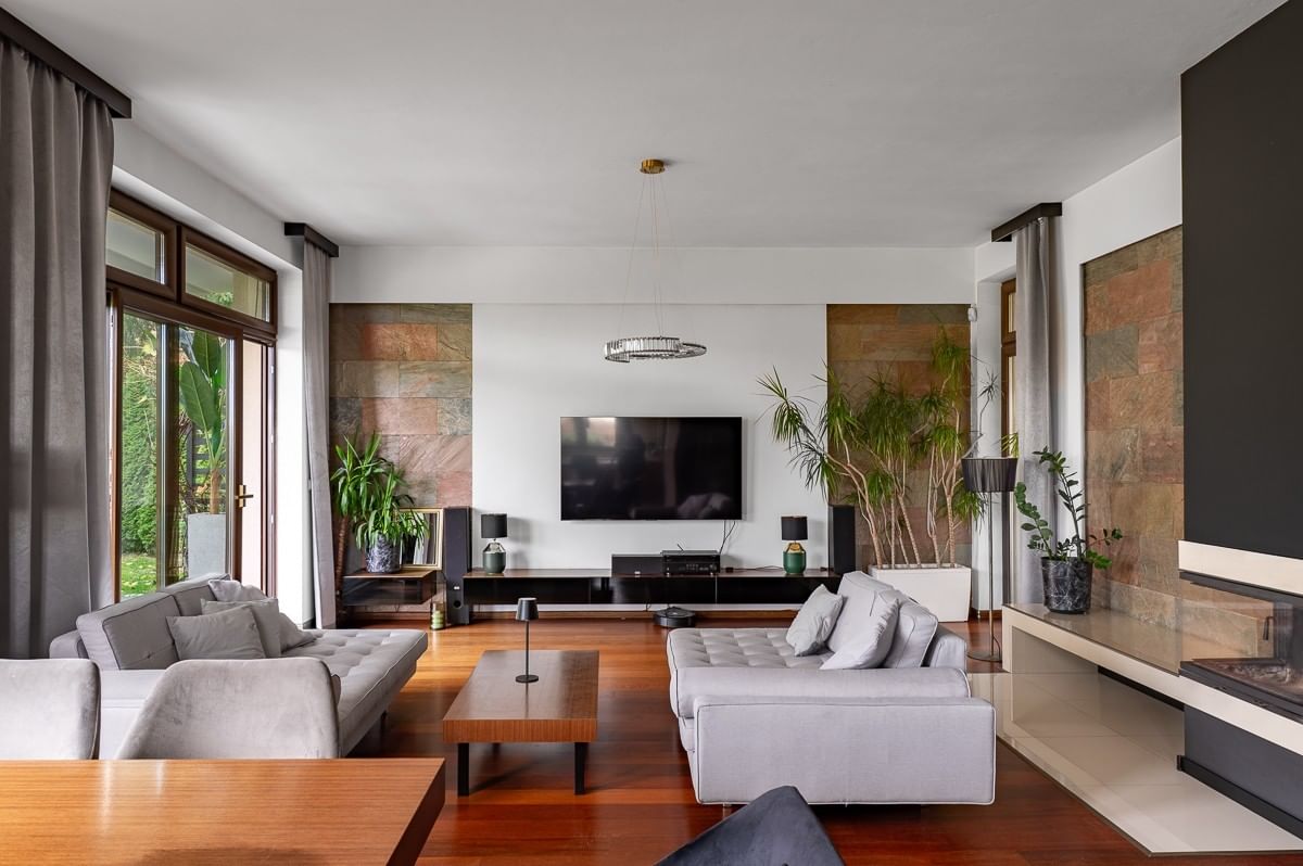 Dom 5 pokojowe na Sprzedaż