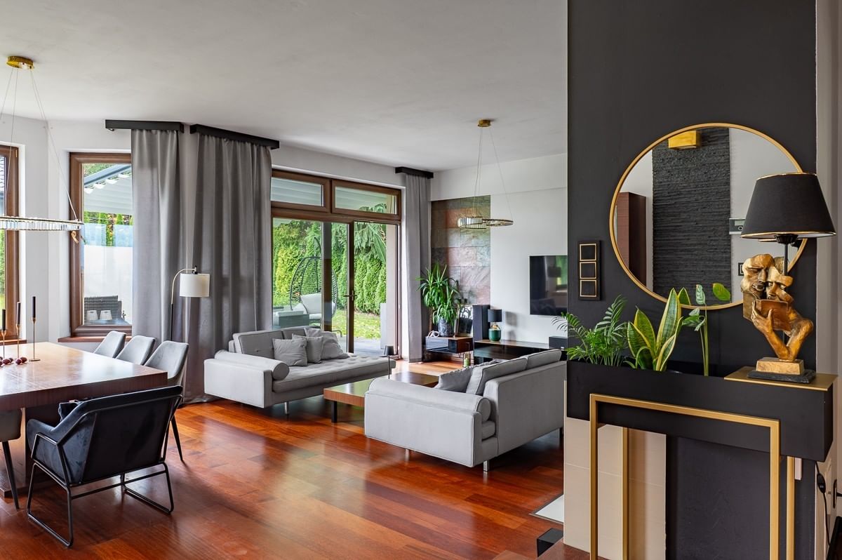 Dom 5 pokojowe na Sprzedaż