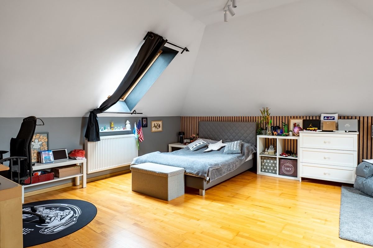 Dom 5 pokojowe na Sprzedaż