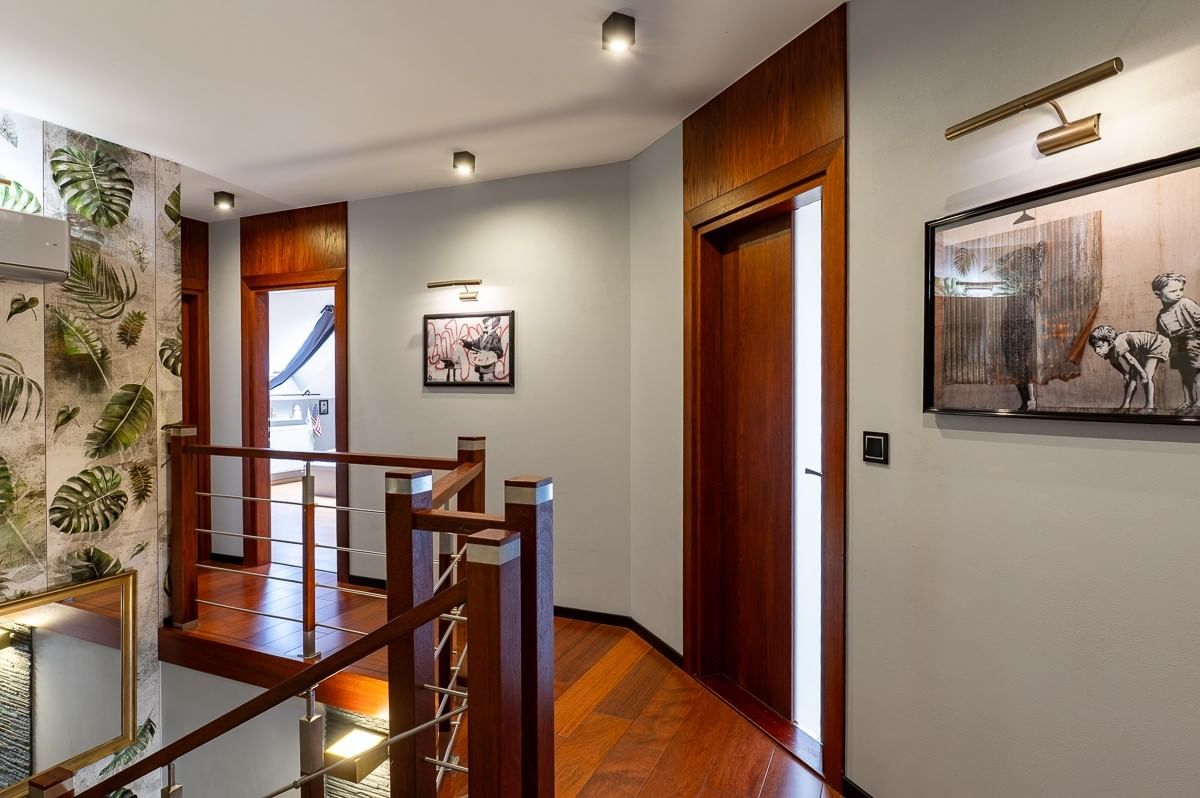 Dom 5 pokojowe na Sprzedaż