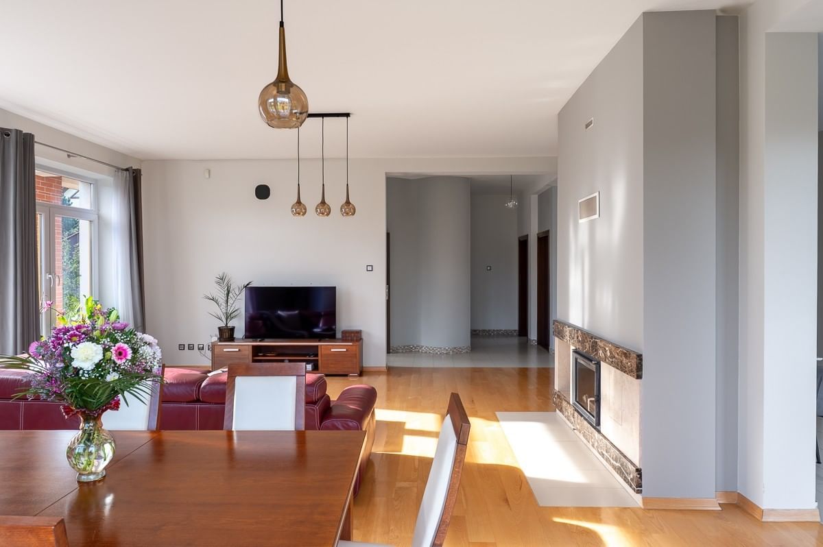 Dom 5 pokojowe na Sprzedaż