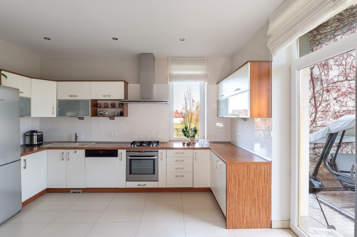 Dom 5 pokojowe na Sprzedaż