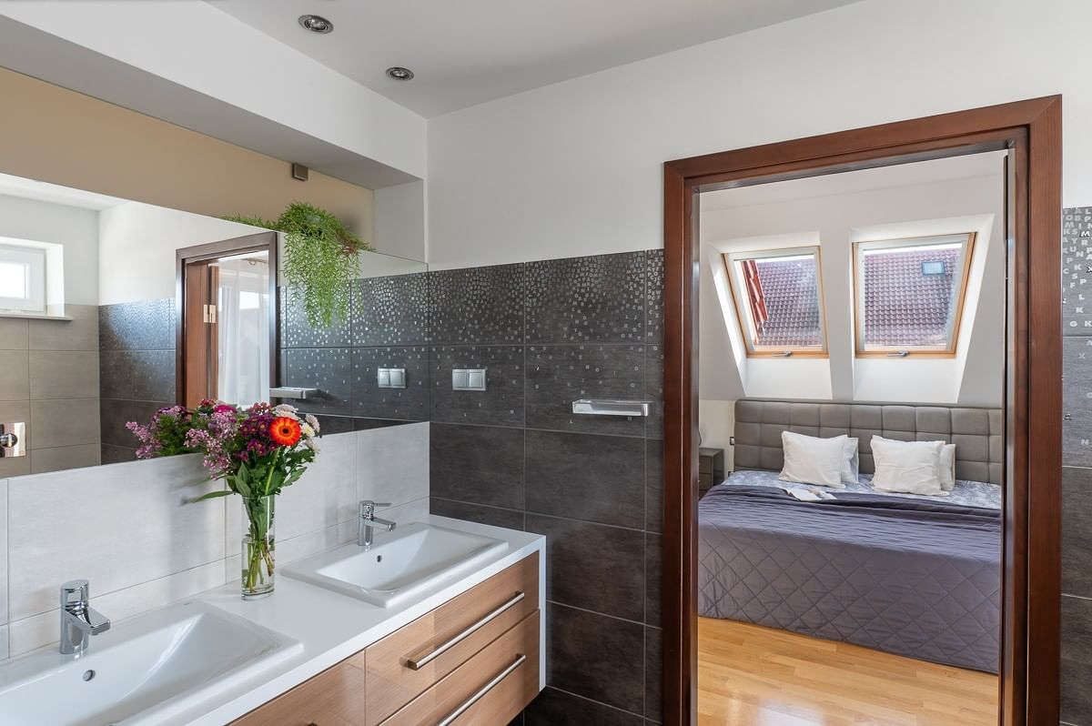 Dom 5 pokojowe na Sprzedaż