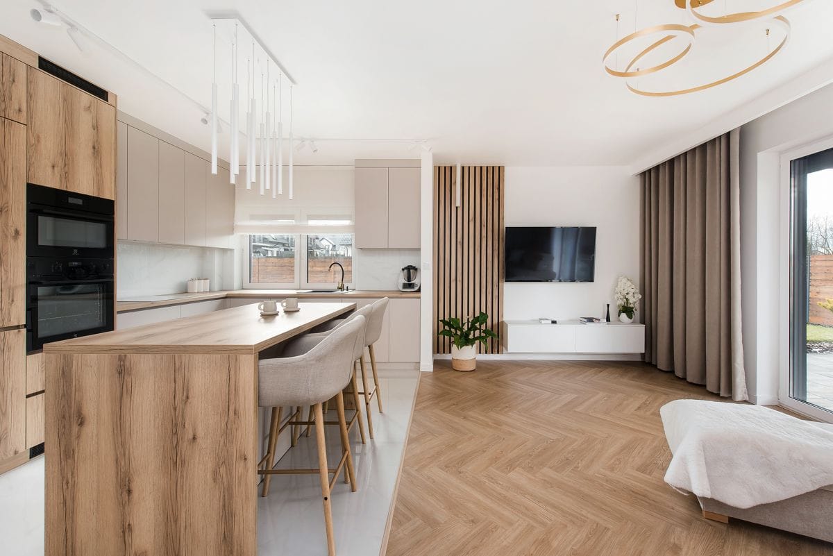 Dom 5 pokojowe na Sprzedaż