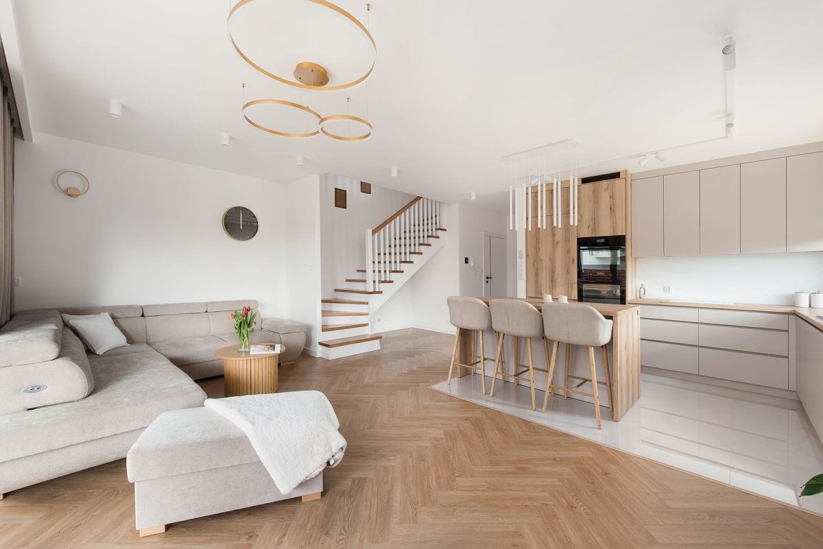 Dom 5 pokojowe na Sprzedaż