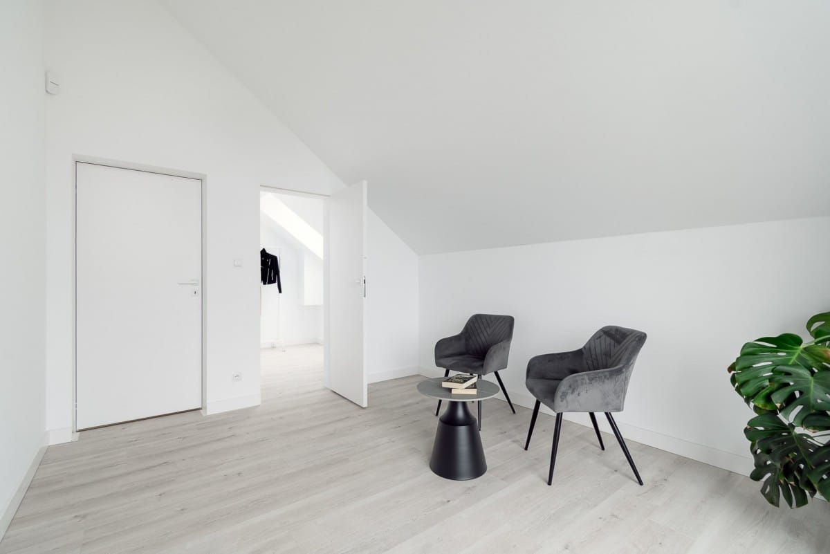 Dom 5 pokojowe na Sprzedaż