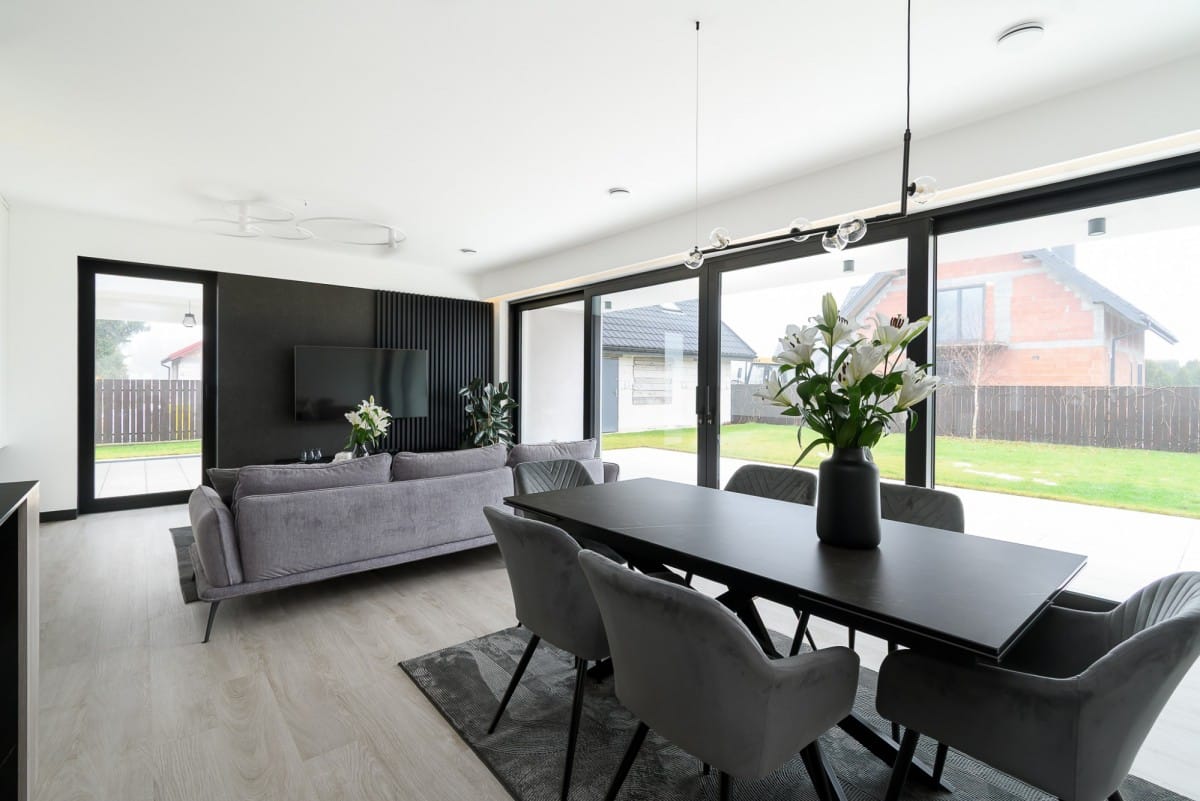 Dom 5 pokojowe na Sprzedaż