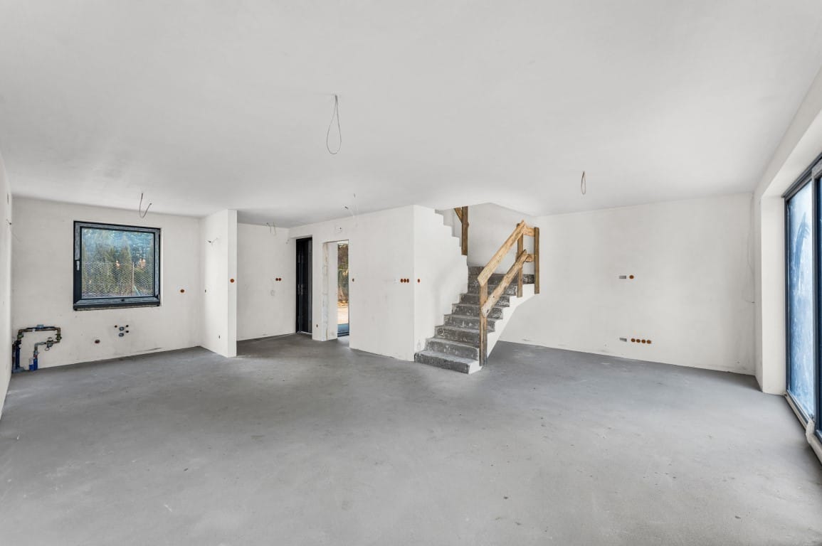 Dom 4 pokojowe na Sprzedaż