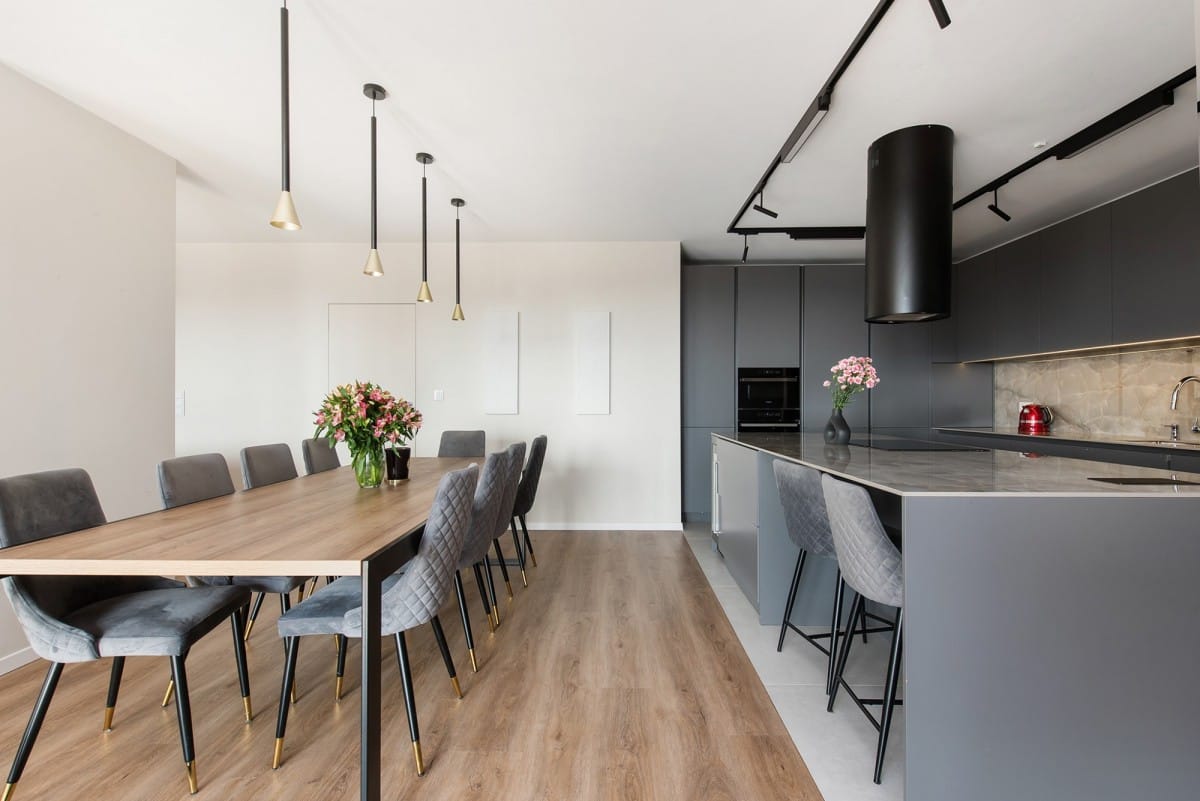 Mieszkanie 4 pokojowe na Sprzedaż