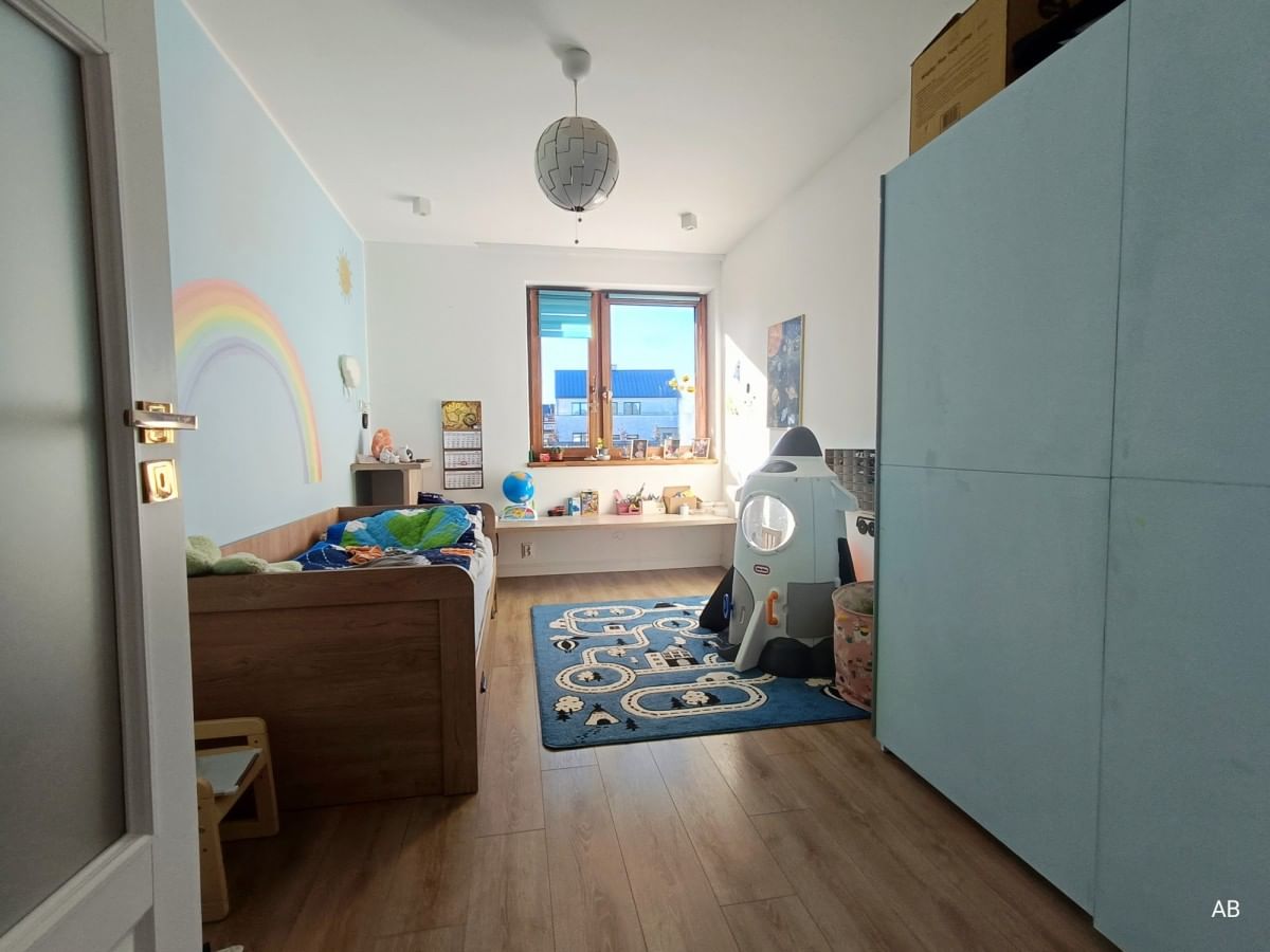 Dom 4 pokojowe na Sprzedaż