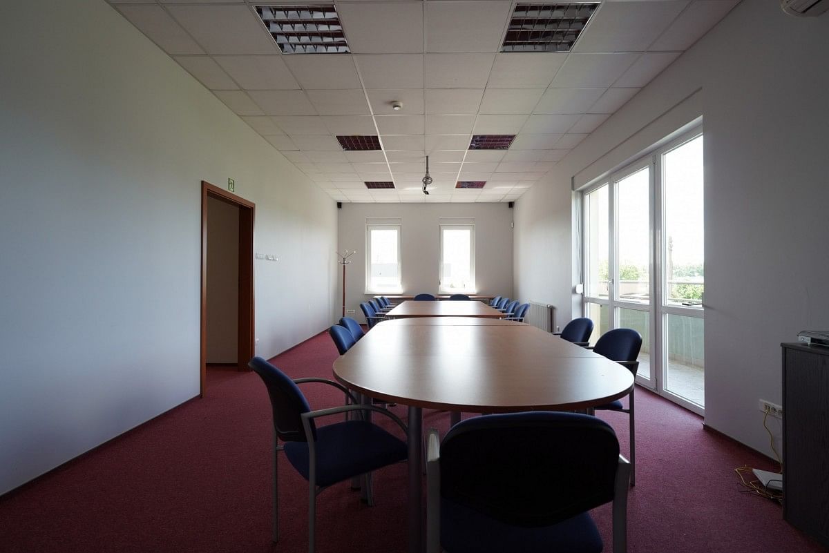 Lokal użytkowy  pokojowe na Sprzedaż