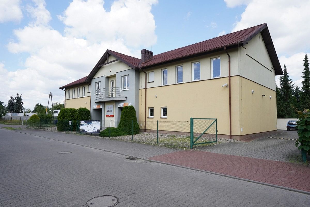 Lokal użytkowy  pokojowe na Sprzedaż
