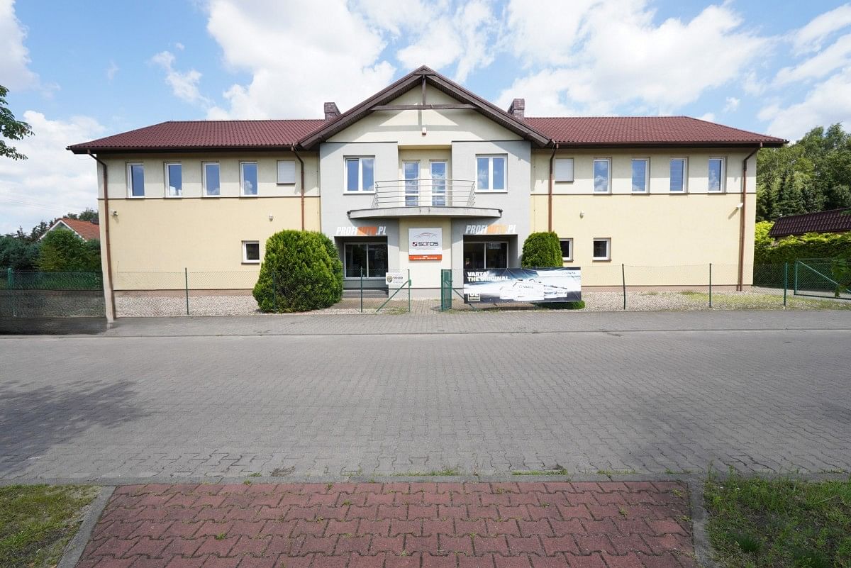 Lokal użytkowy  pokojowe na Sprzedaż