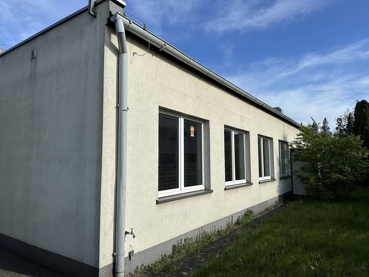 Lokal użytkowy  pokojowe na Sprzedaż