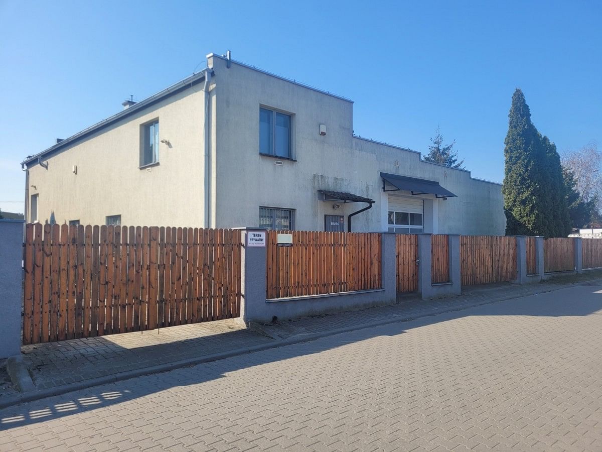 Lokal użytkowy  pokojowe na Sprzedaż