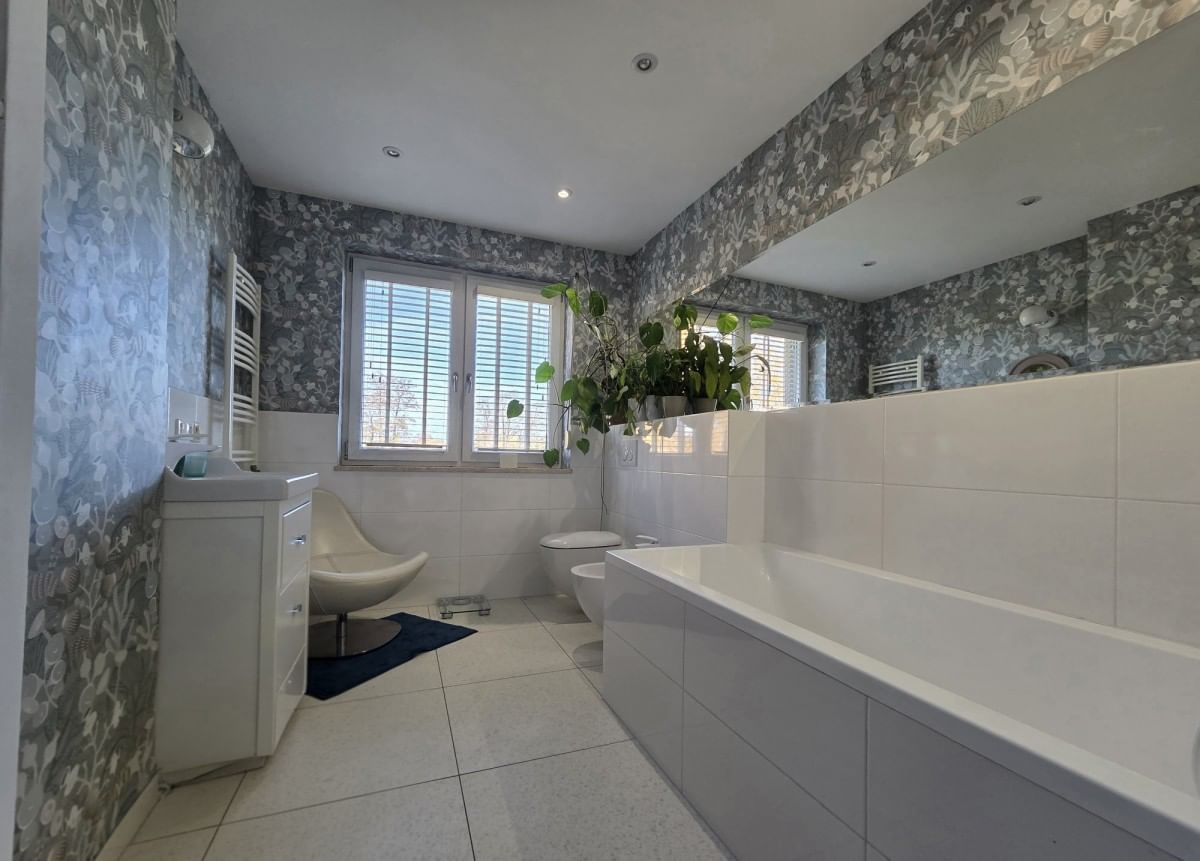 Dom 5 pokojowe na Sprzedaż