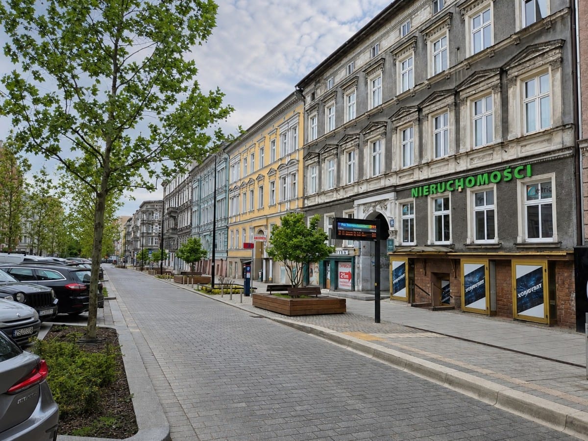 Mieszkanie 5 pokojowe na Sprzedaż