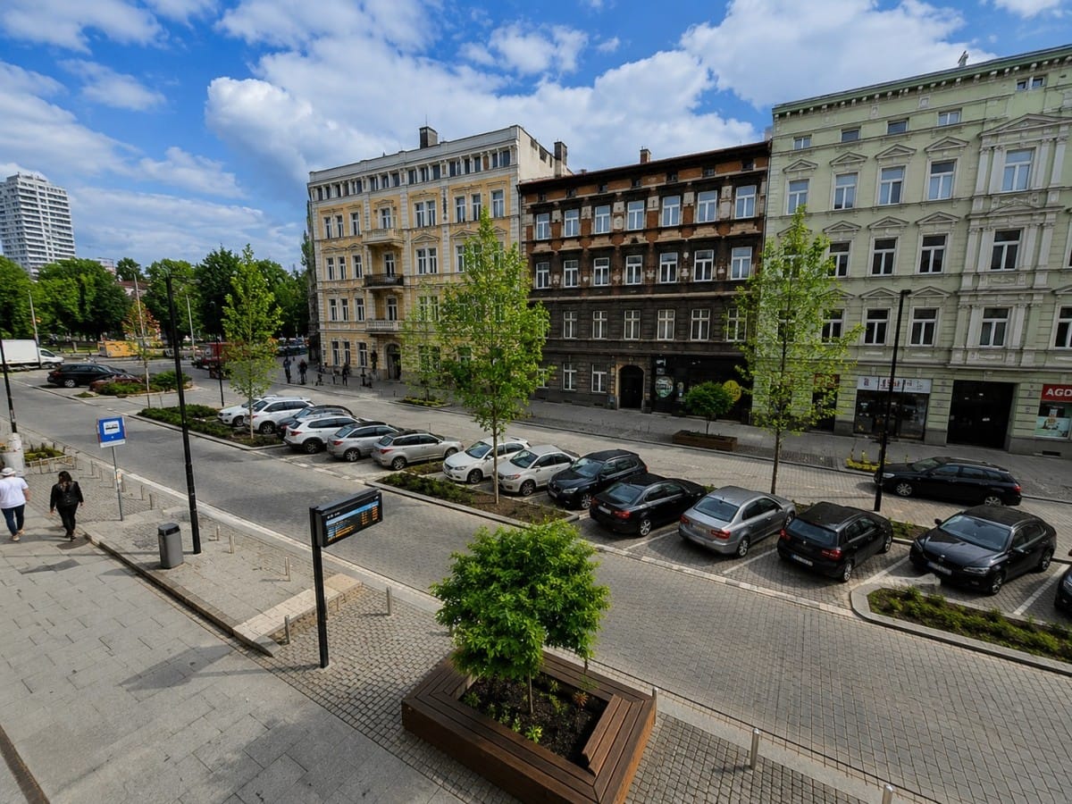 Mieszkanie 5 pokojowe na Sprzedaż