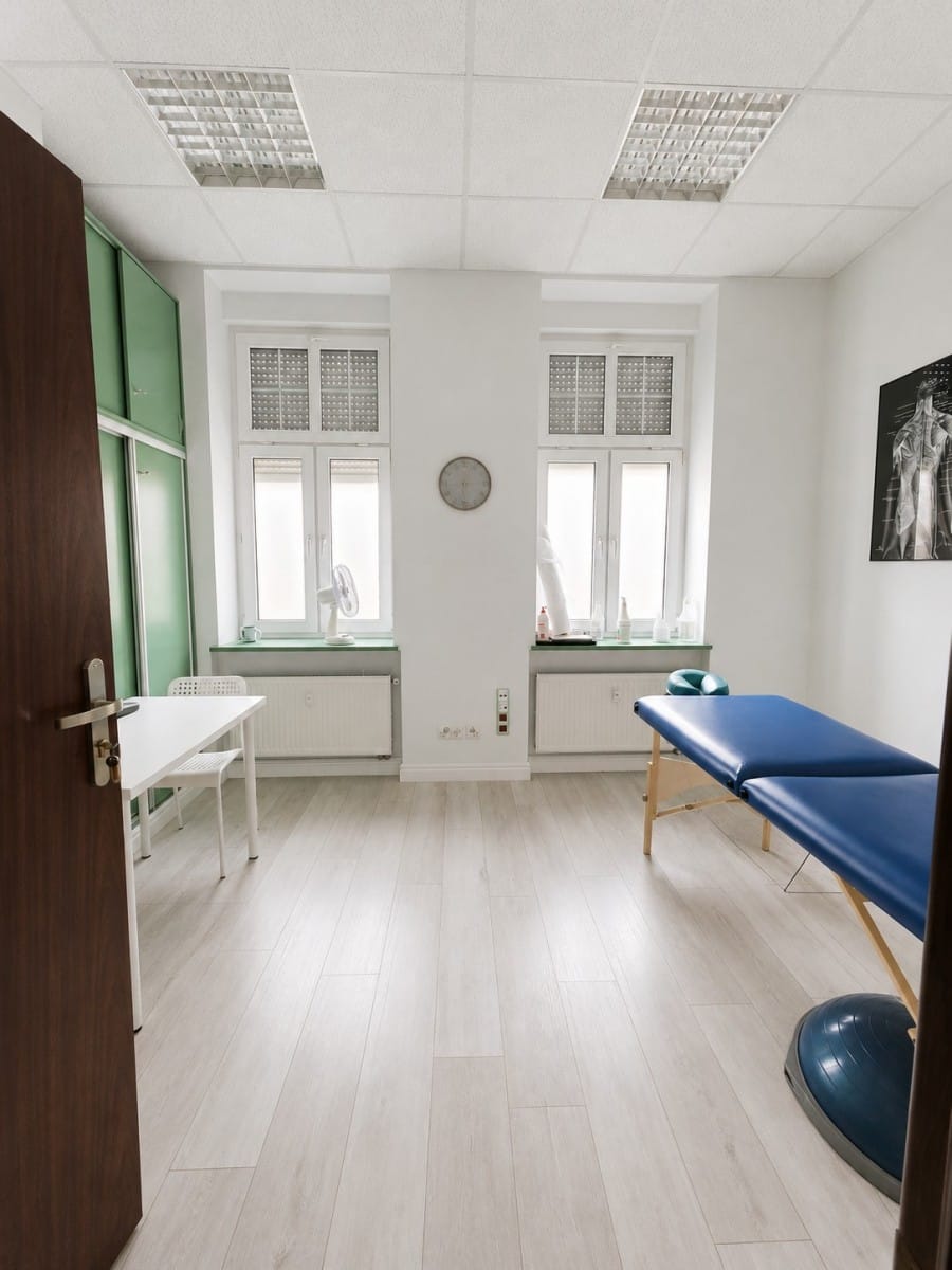 Lokal użytkowy  pokojowe na Sprzedaż