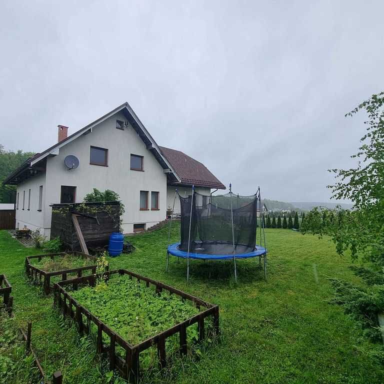 Dom 8 pokojowe na Sprzedaż