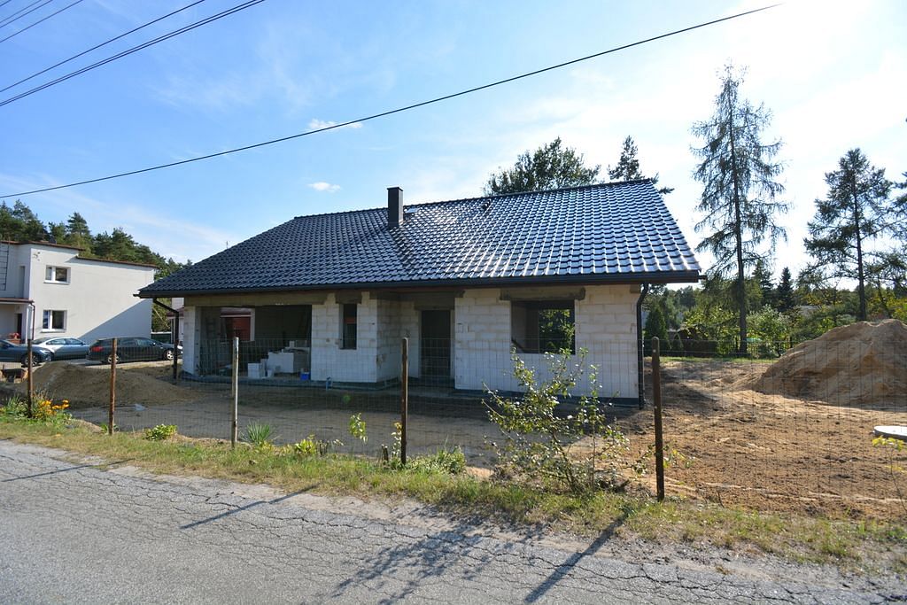 Dom 4 pokojowe na Sprzedaż