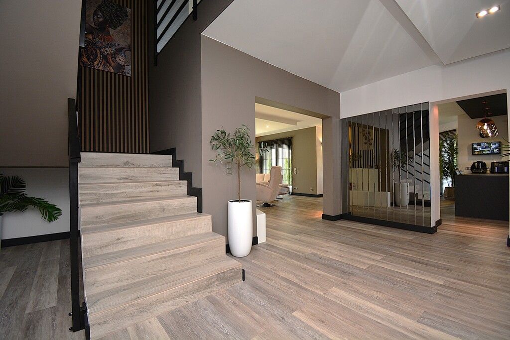 Dom 6 pokojowe na Sprzedaż