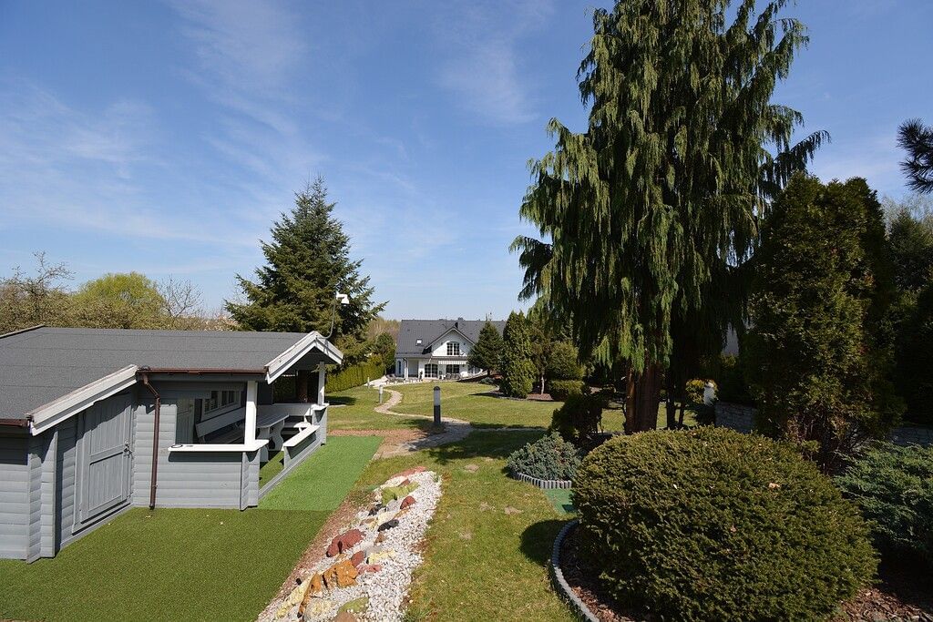 Dom 6 pokojowe na Sprzedaż