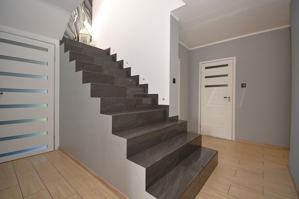 Dom 4 pokojowe na Sprzedaż