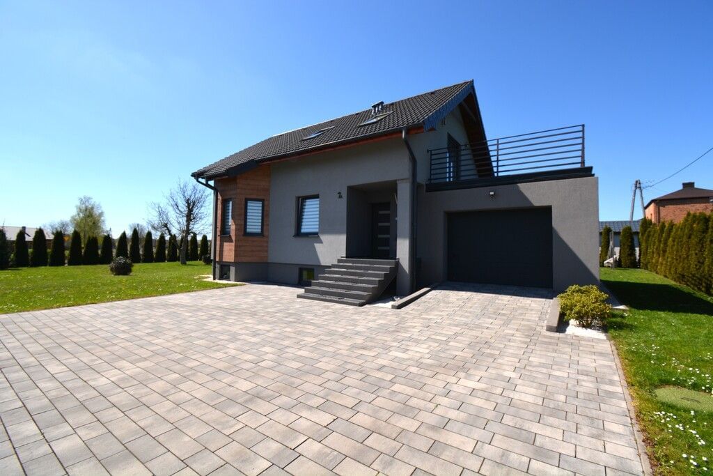 Dom 4 pokojowe na Sprzedaż