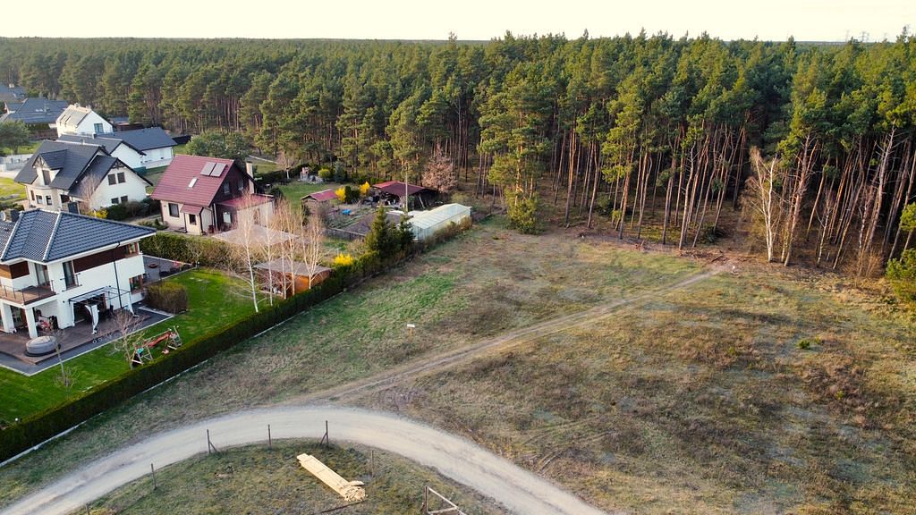 Działka  pokojowe na Sprzedaż