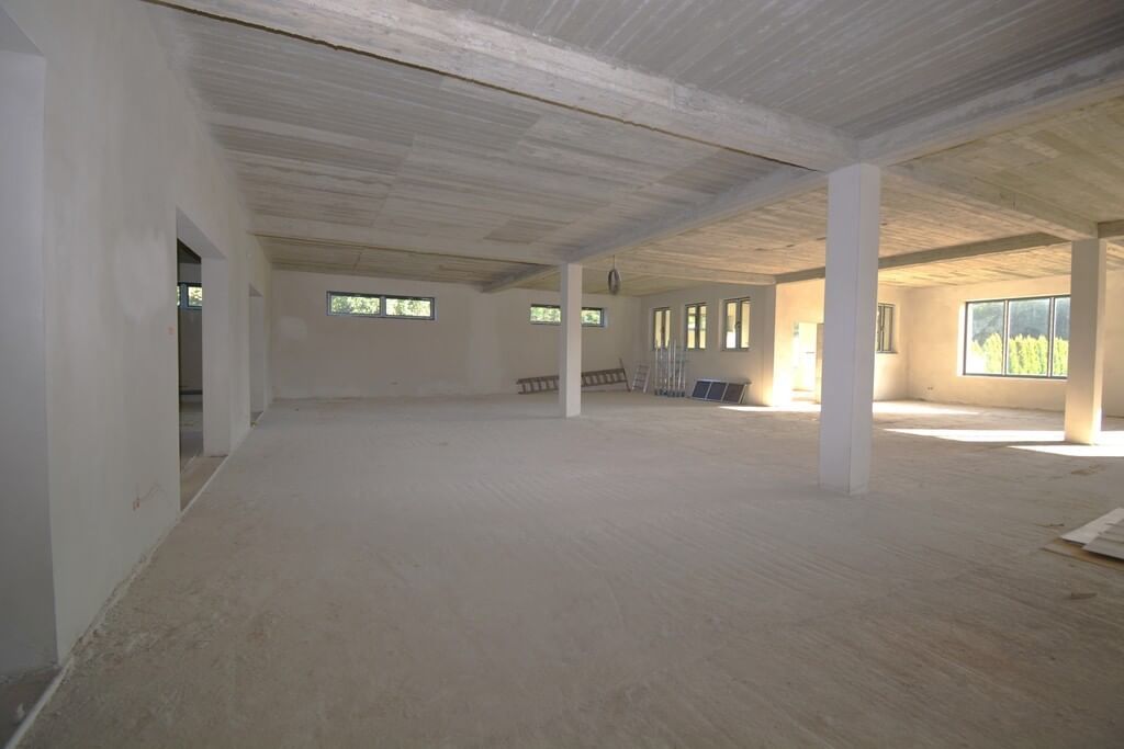 Lokal użytkowy  pokojowe na Sprzedaż