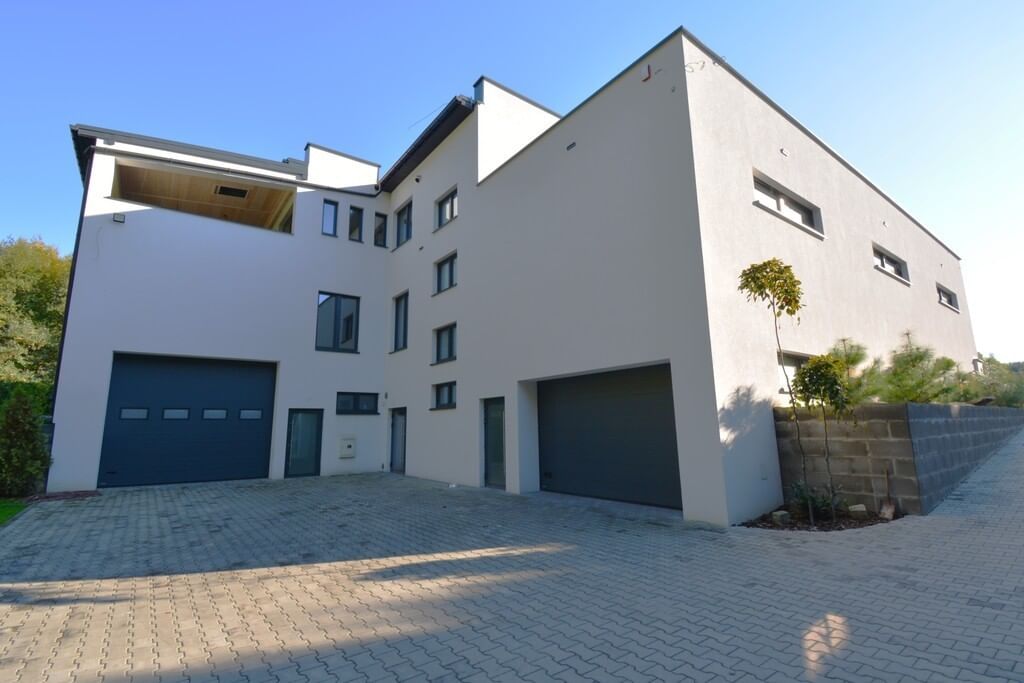 Lokal użytkowy  pokojowe na Sprzedaż