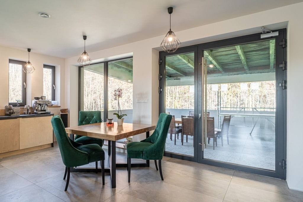 Lokal użytkowy  pokojowe na Sprzedaż