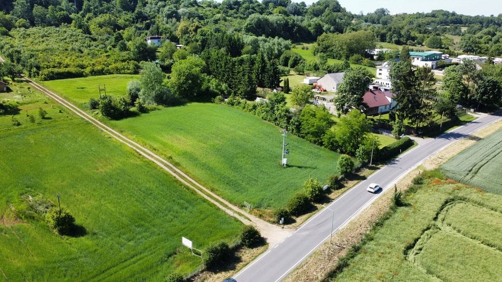 Działka  pokojowe na Sprzedaż