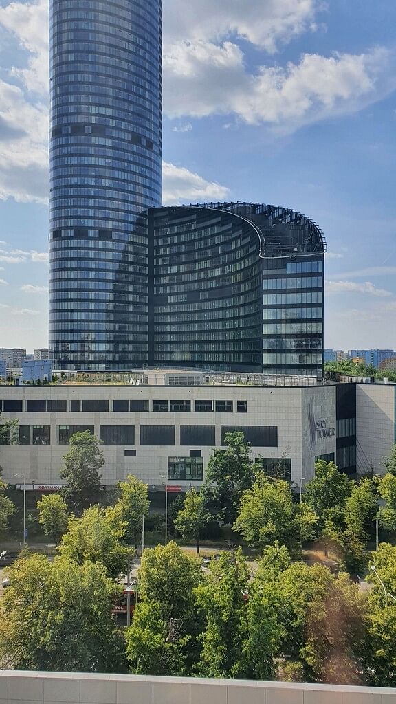 Mieszkanie 4 pokojowe na Sprzedaż