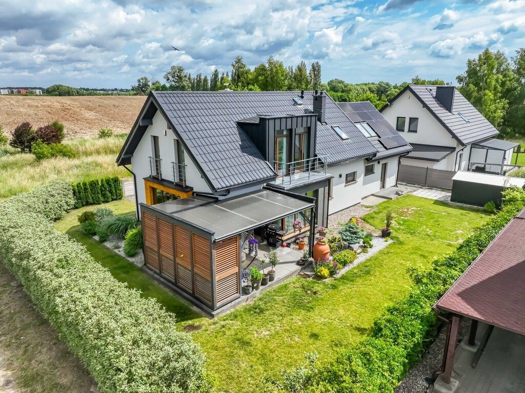 Dom 5 pokojowe na Sprzedaż