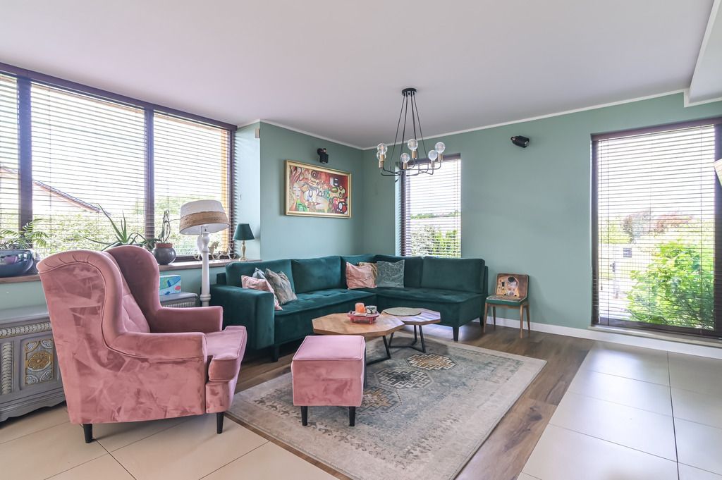 Dom 5 pokojowe na Sprzedaż