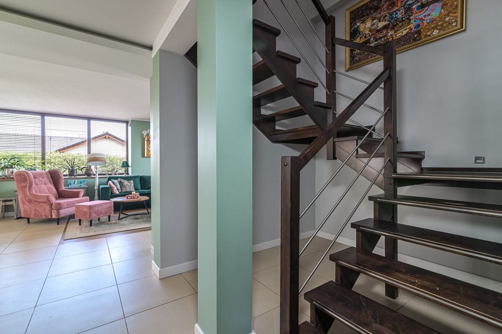 Dom 5 pokojowe na Sprzedaż