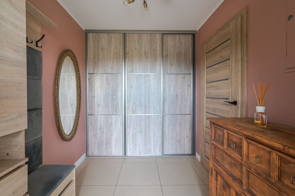 Dom 5 pokojowe na Sprzedaż