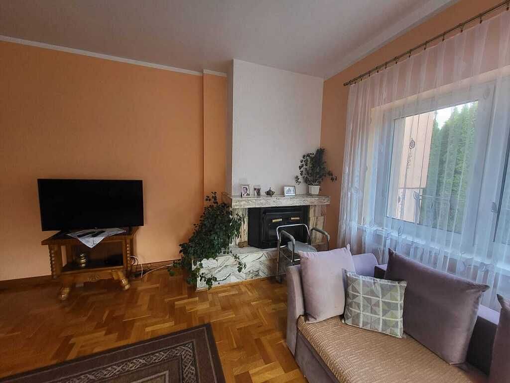 Dom 5 pokojowe na Sprzedaż