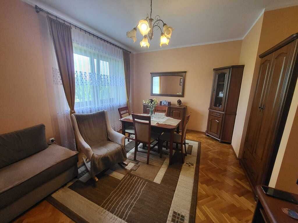 Dom 5 pokojowe na Sprzedaż