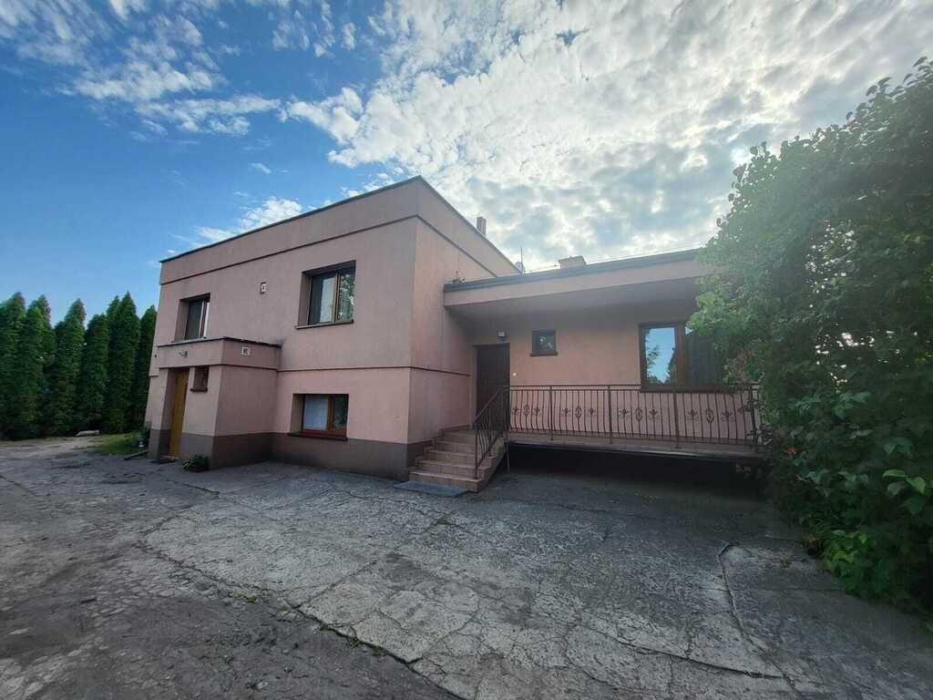 Dom 5 pokojowe na Sprzedaż