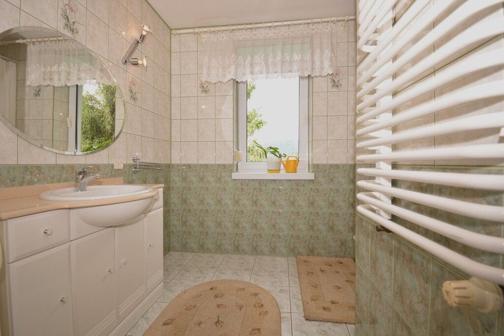 Dom 6 pokojowe na Sprzedaż