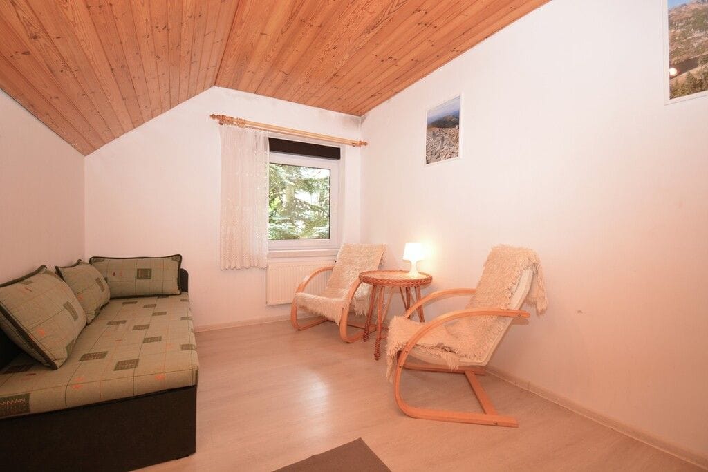 Dom 6 pokojowe na Sprzedaż