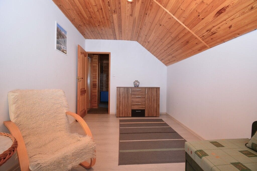 Dom 6 pokojowe na Sprzedaż